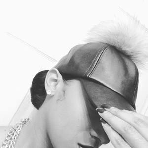 Meet your Posher, Jonique